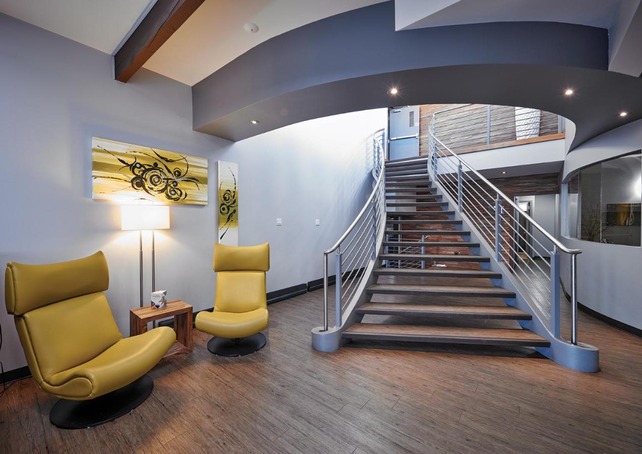 Quality Inn Rouyn-Noranda Buitenkant foto