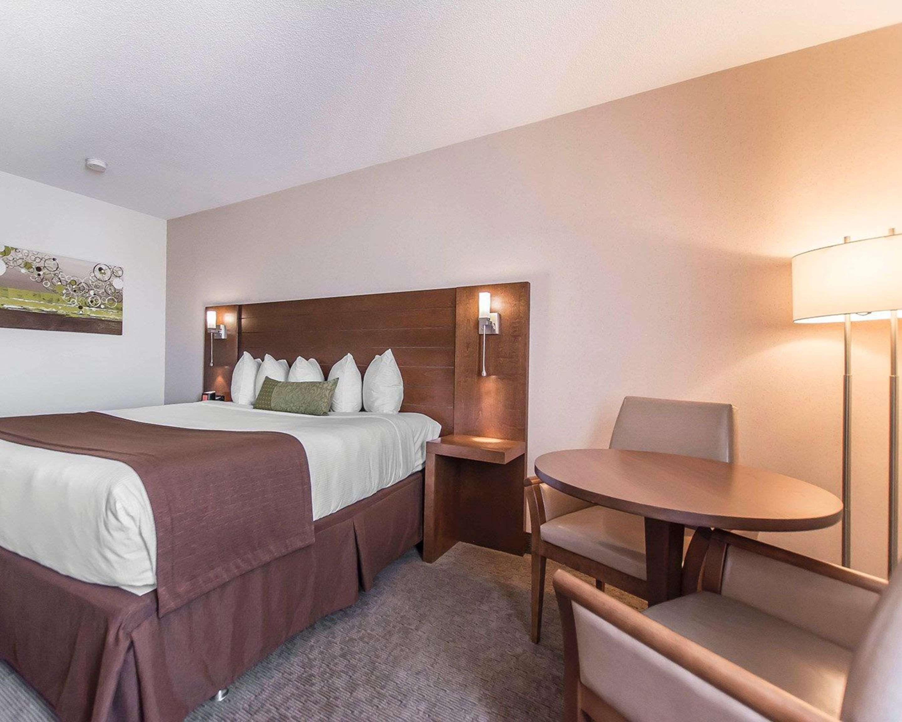 Quality Inn Rouyn-Noranda Buitenkant foto