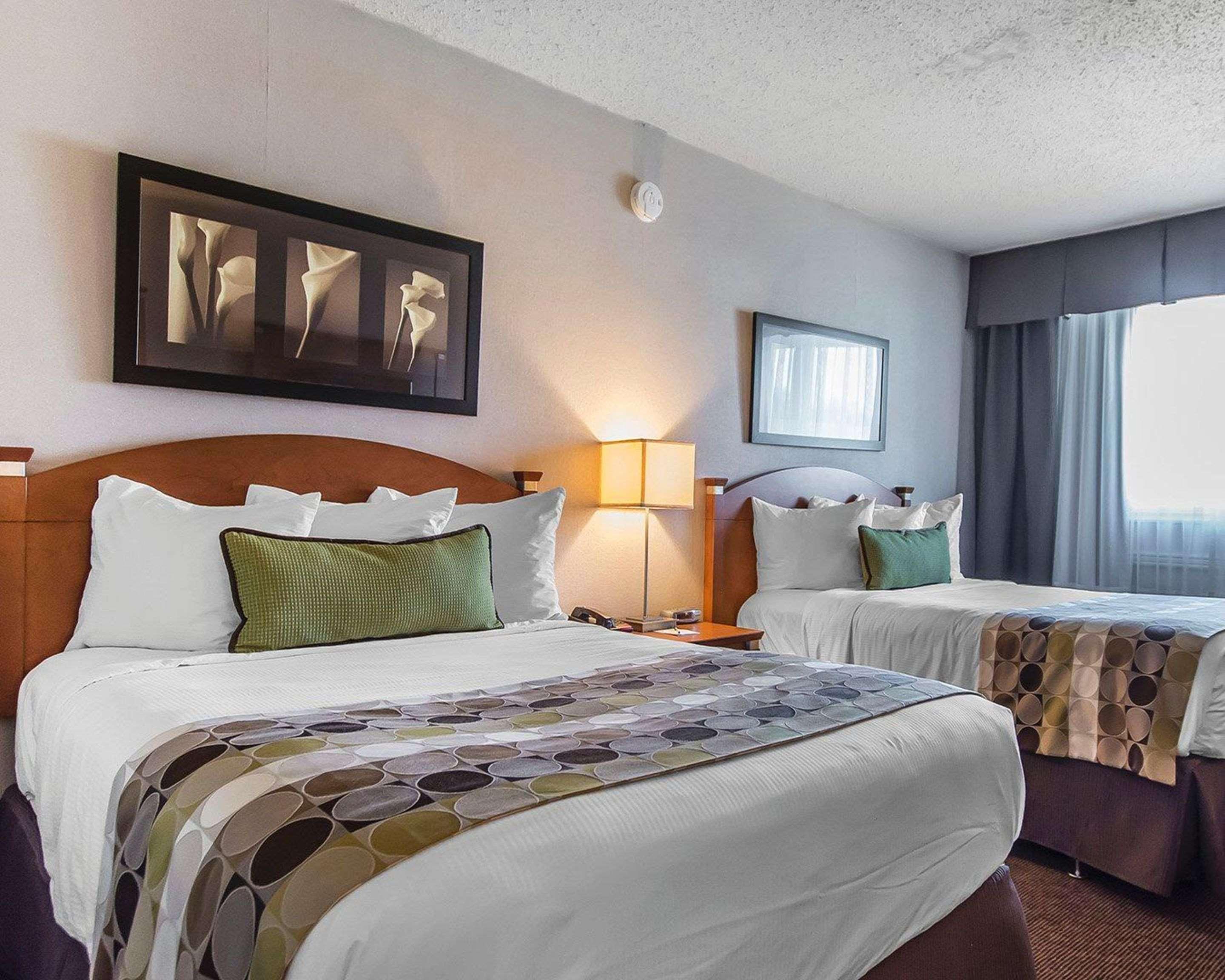 Quality Inn Rouyn-Noranda Buitenkant foto