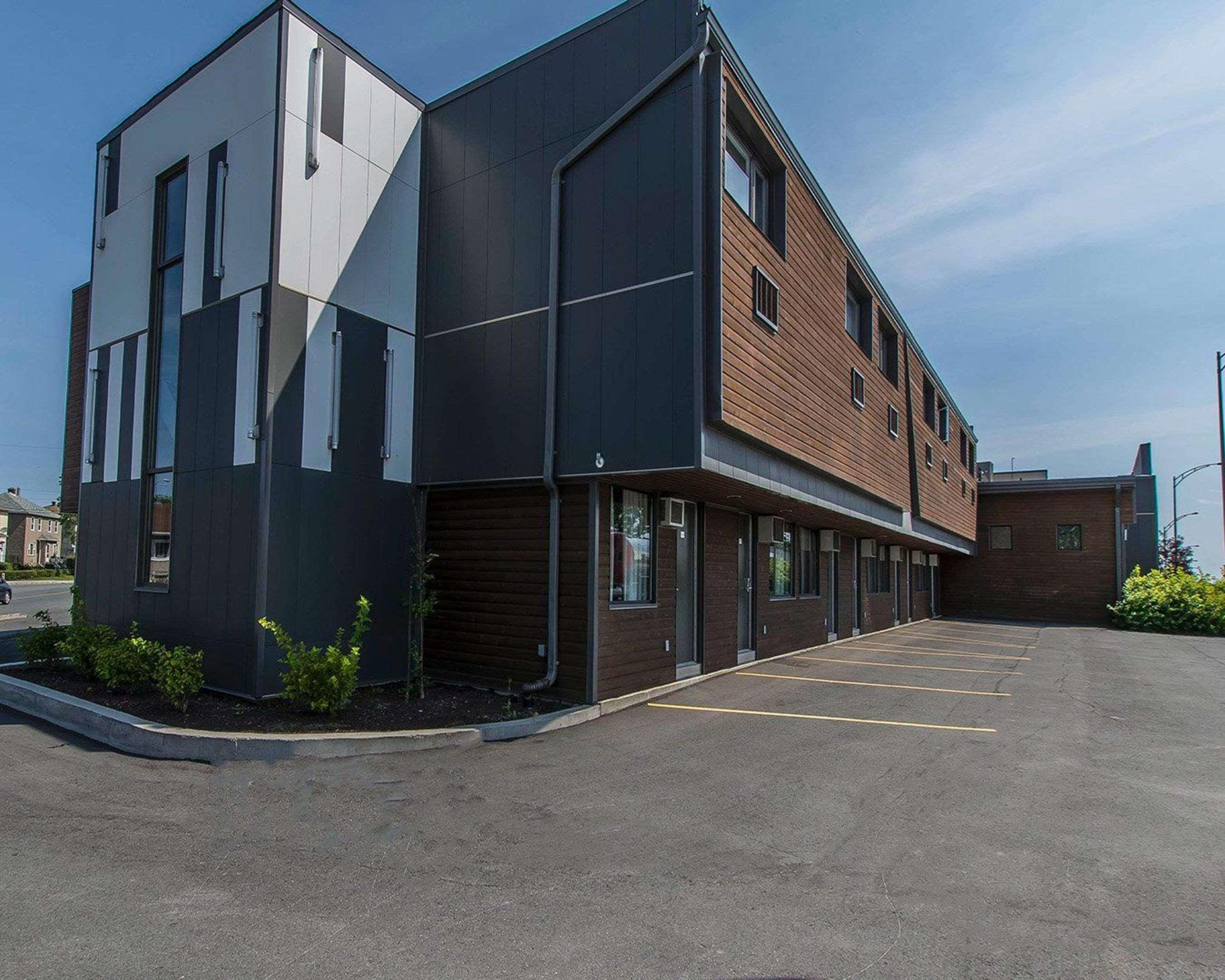 Quality Inn Rouyn-Noranda Buitenkant foto