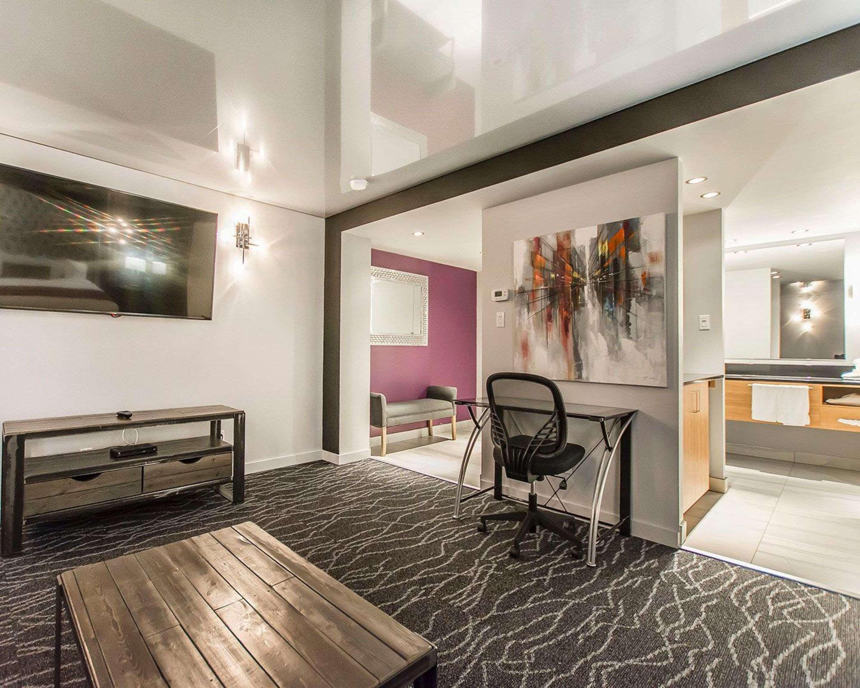 Quality Inn Rouyn-Noranda Buitenkant foto