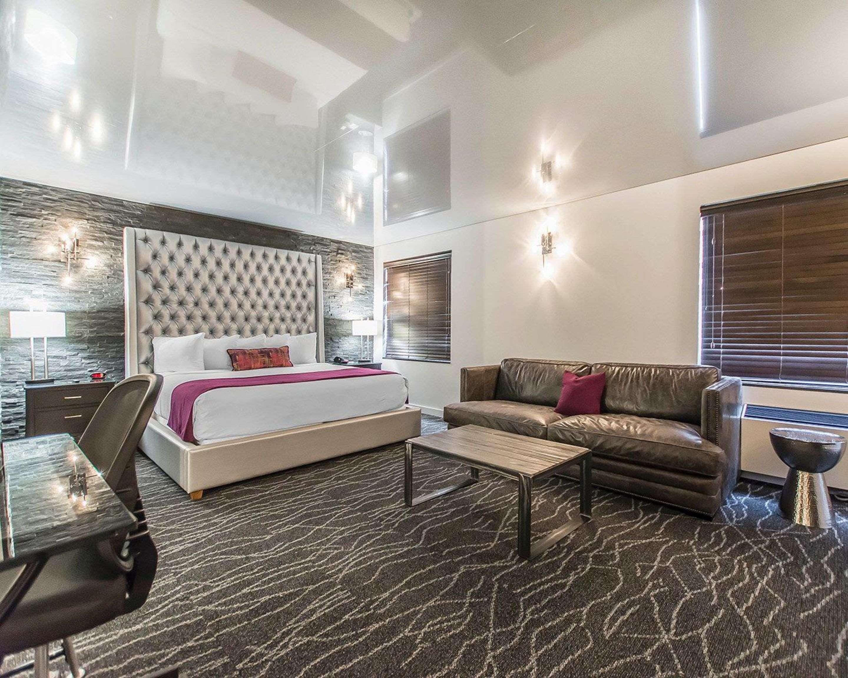 Quality Inn Rouyn-Noranda Buitenkant foto