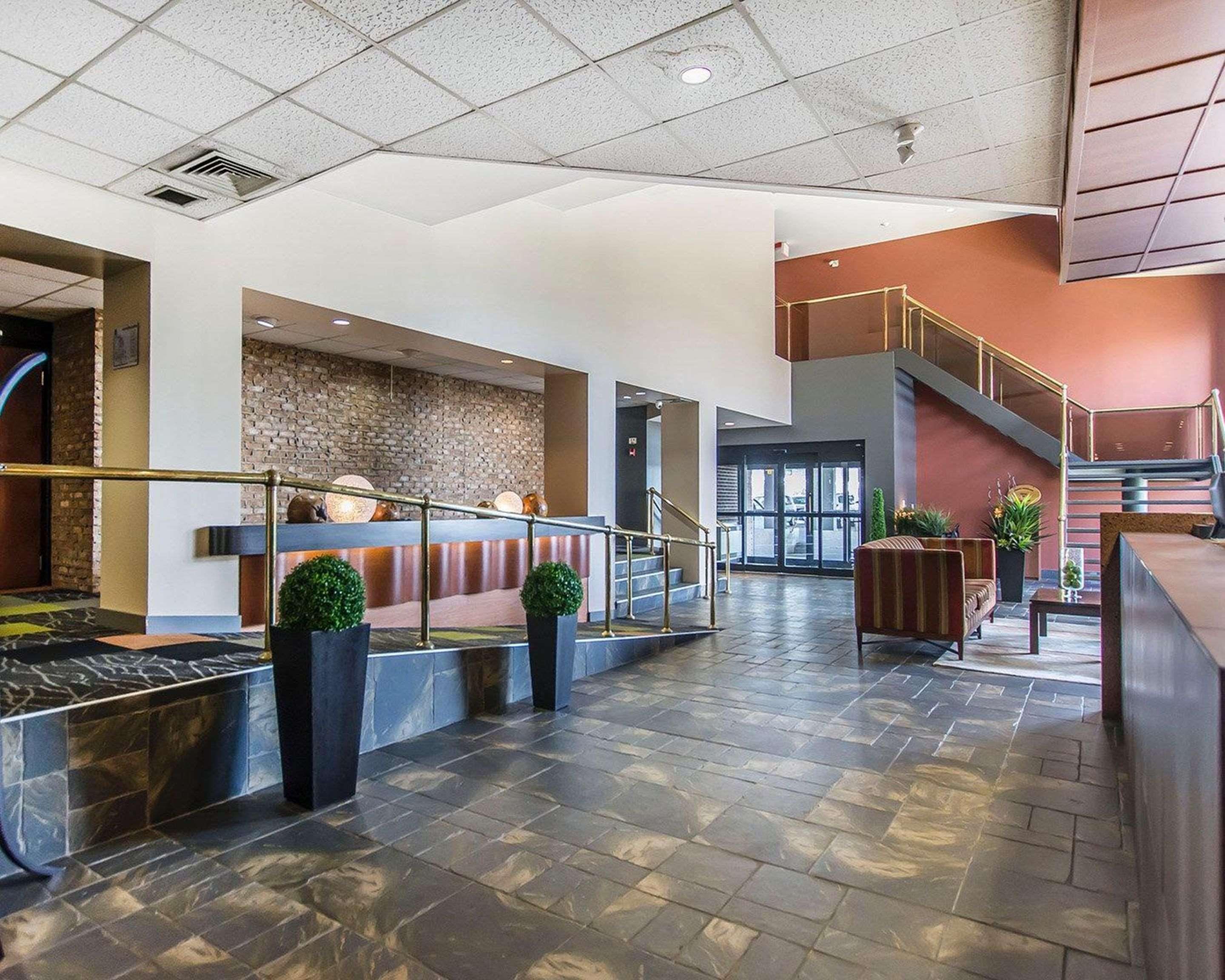 Quality Inn Rouyn-Noranda Buitenkant foto