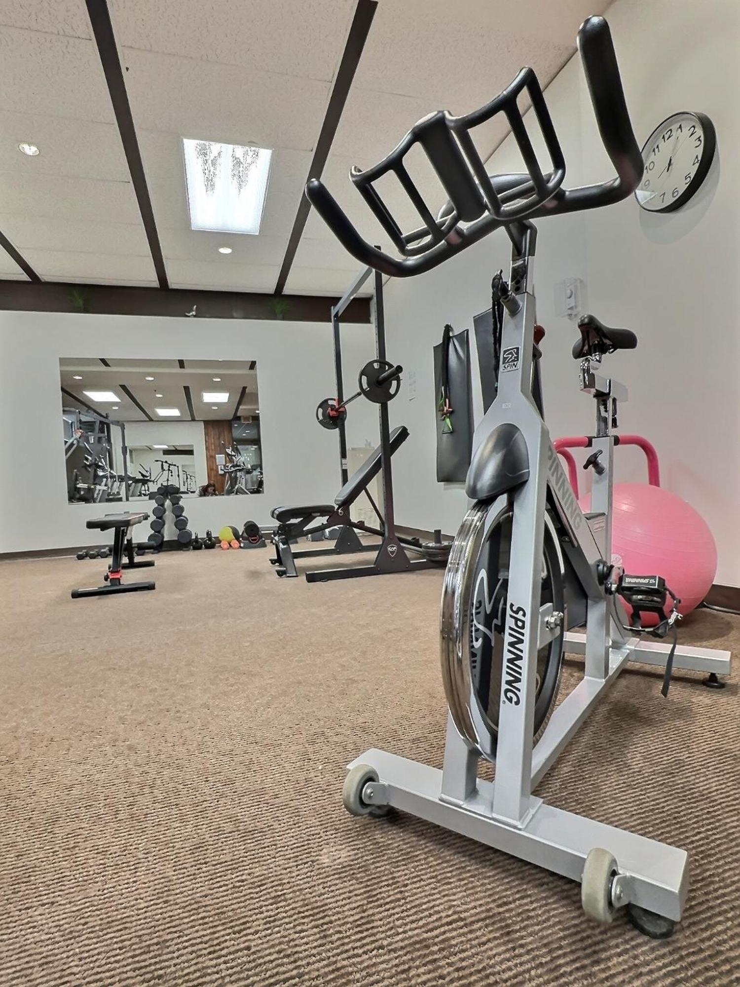 Quality Inn Rouyn-Noranda Buitenkant foto