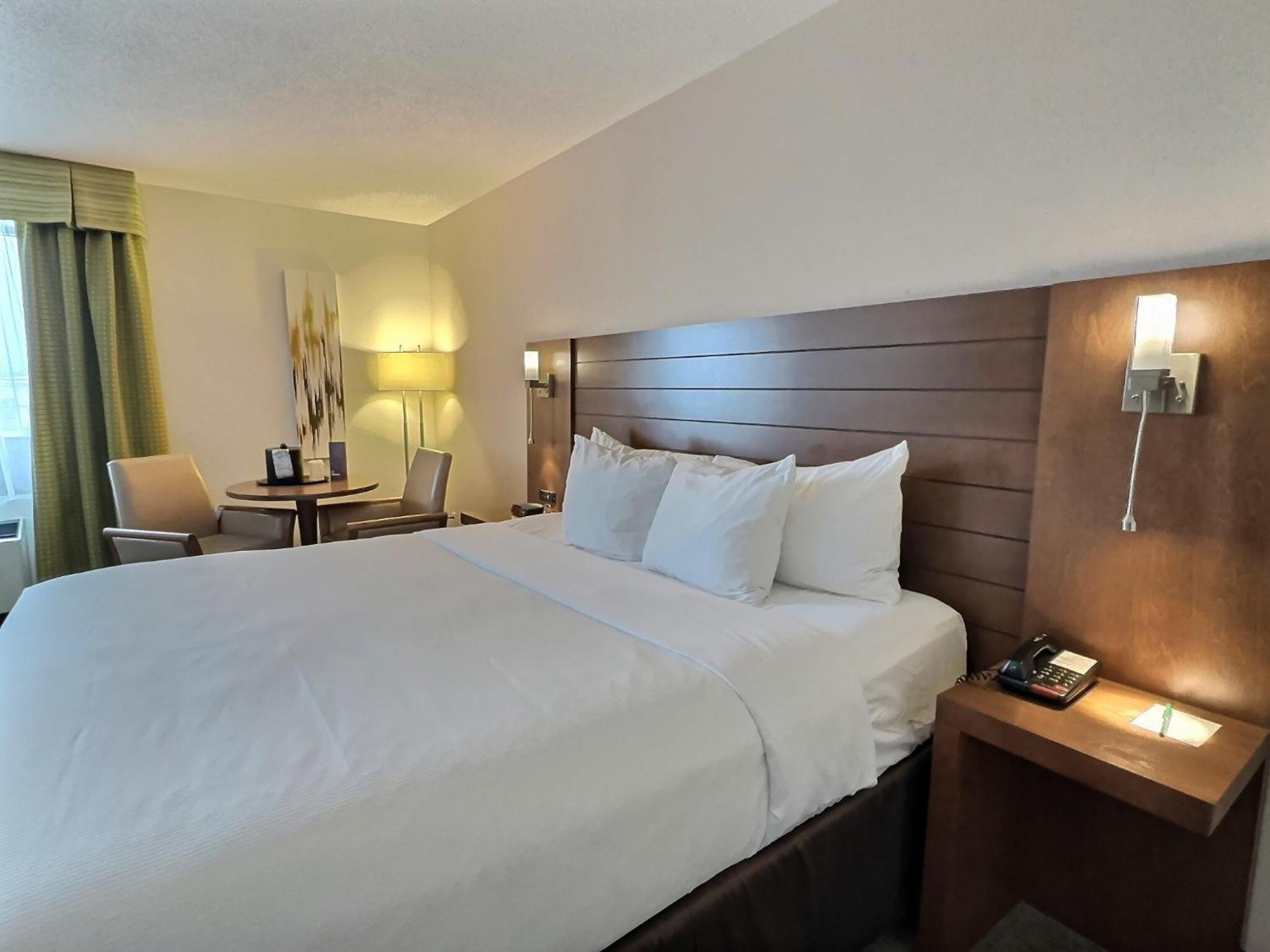 Quality Inn Rouyn-Noranda Buitenkant foto
